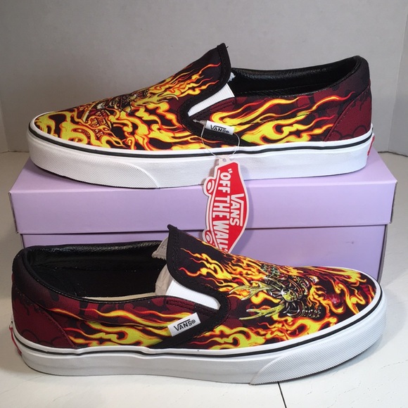 NWT Vans Classic Slip-On Samurai Rising Sneakers Men’s 9 - Picture 2 of 10